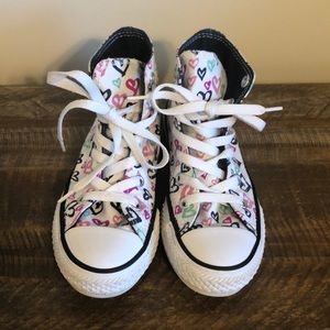 Kids converse